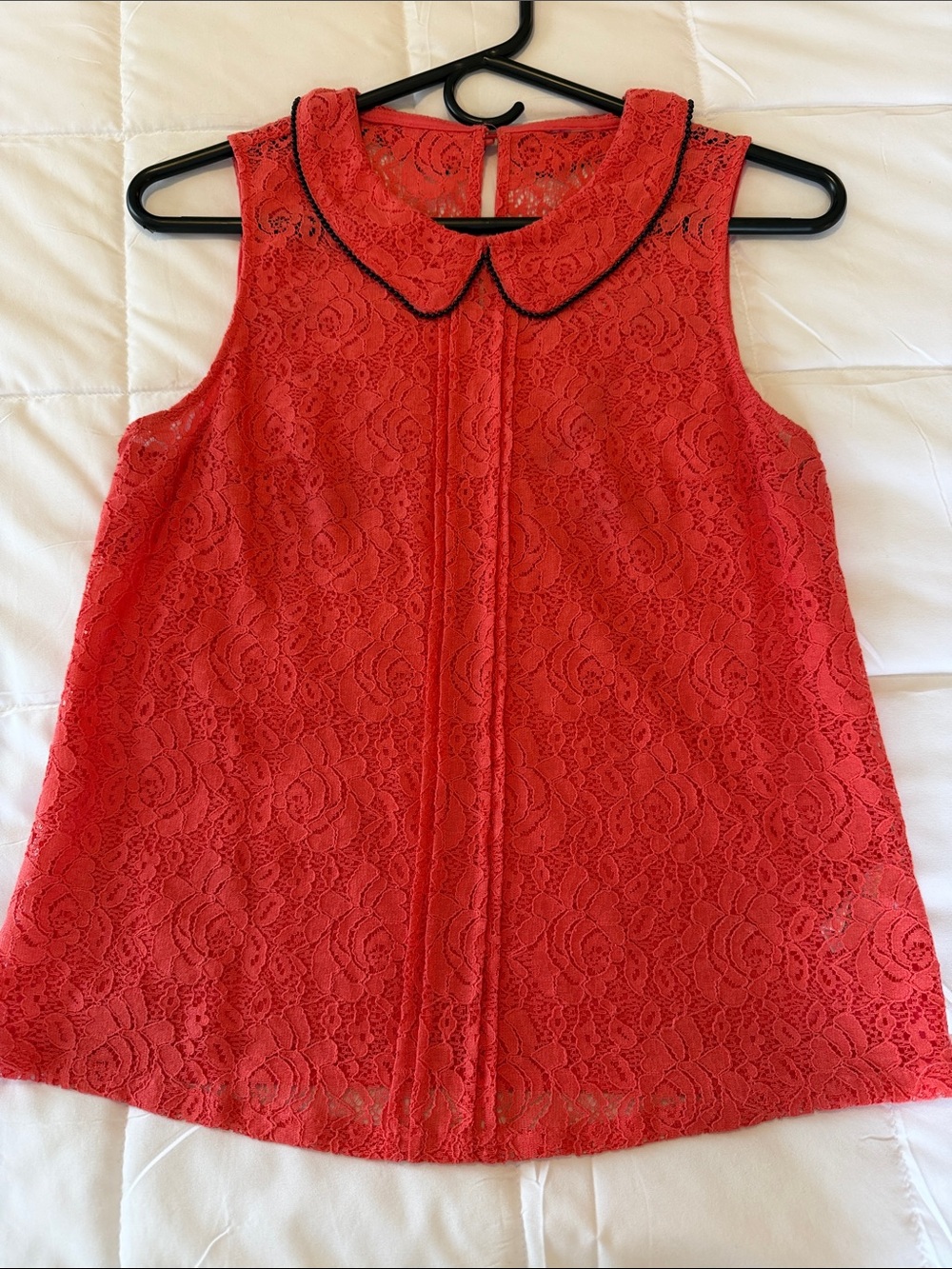 Sleeveless Dark Pink Lace Peter Pan Collar Top